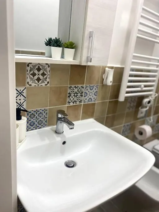 Apartamento Milano Centrale Cozy Aparment Free Wifi 0*,  Italia